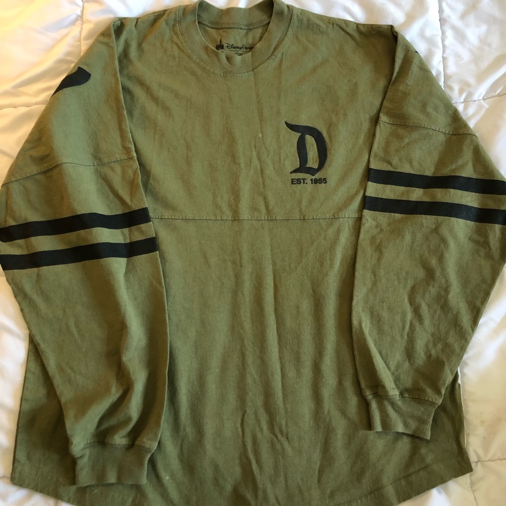 Disneyland sweatshirt